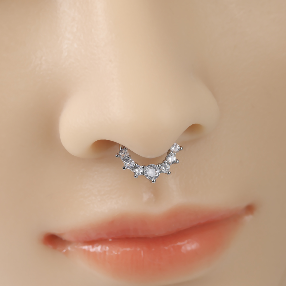 Zircon Hinged Segment Nose Rin – обзор и цена Septum Clicker Ring