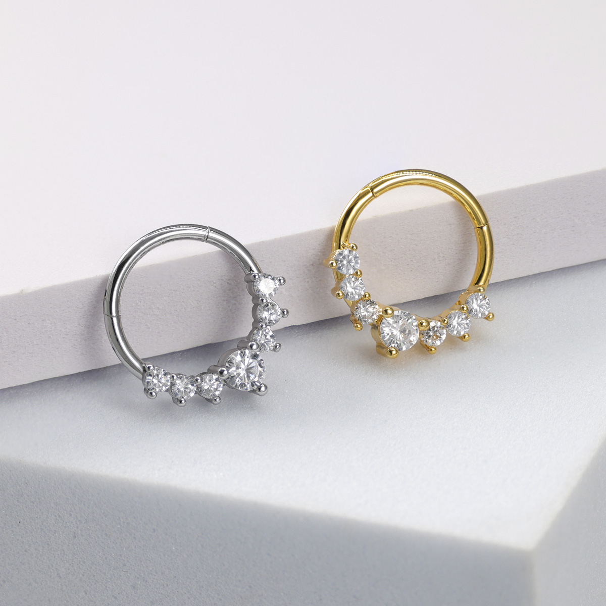 Zircon Hinged Segment Nose Rin – обзор и цена Septum Clicker Ring